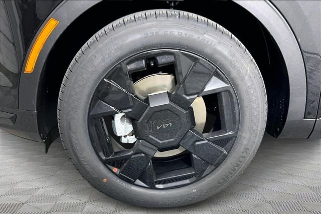 New 2026 Ebony Black Kia X-Line image 12