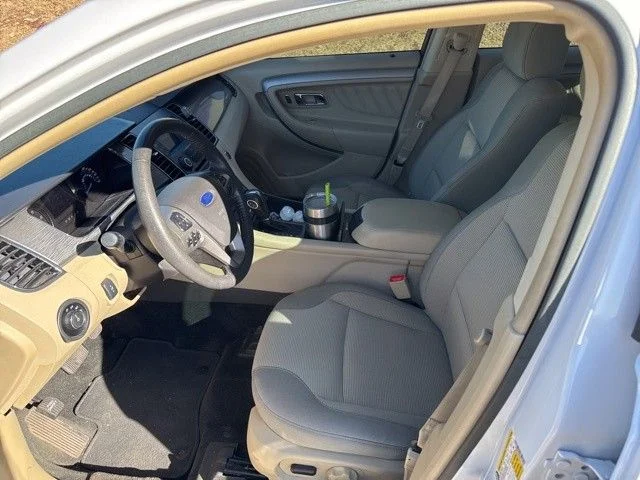 Used 2016 White Ford SEL image 9