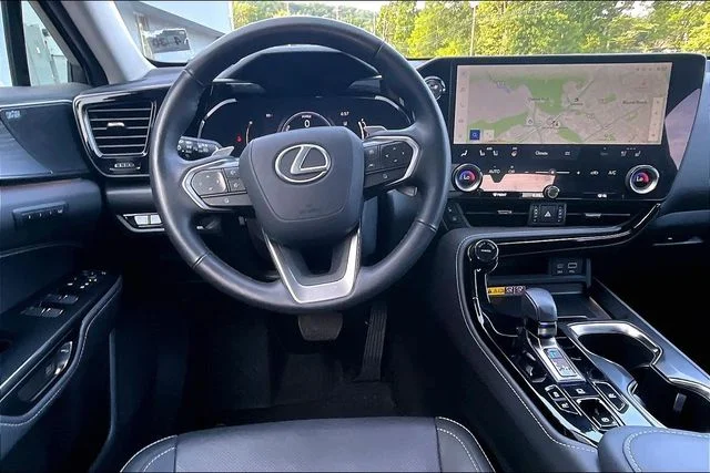 Certified Used 2025 GRECIAN WATER Lexus 350h Luxury image 8