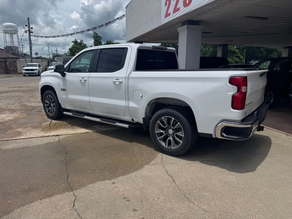 Used 2020 White Chevrolet LT image 6