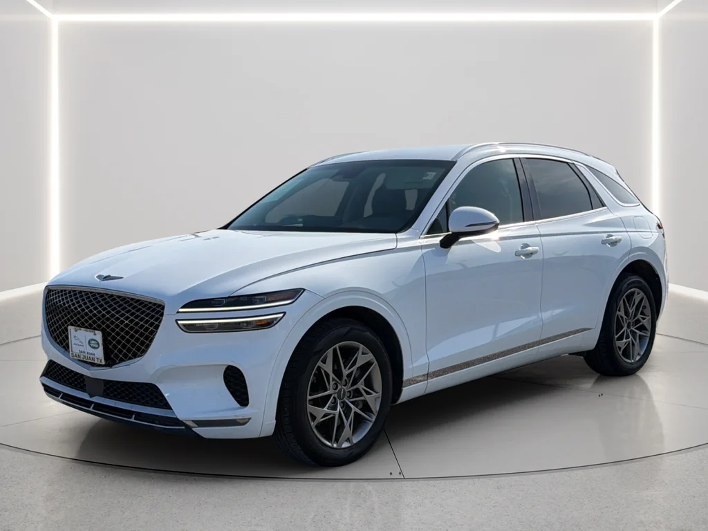 Used 2025 White Genesis 2.5T image 9