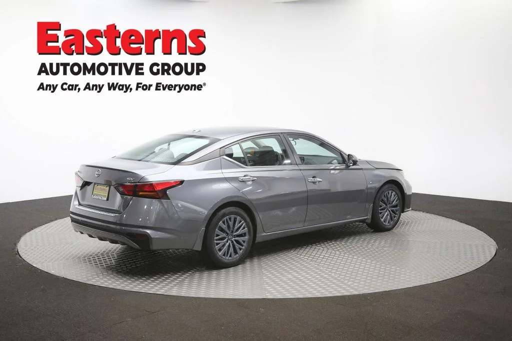Used 2023 Gray Nissan 2.5 SV image 41