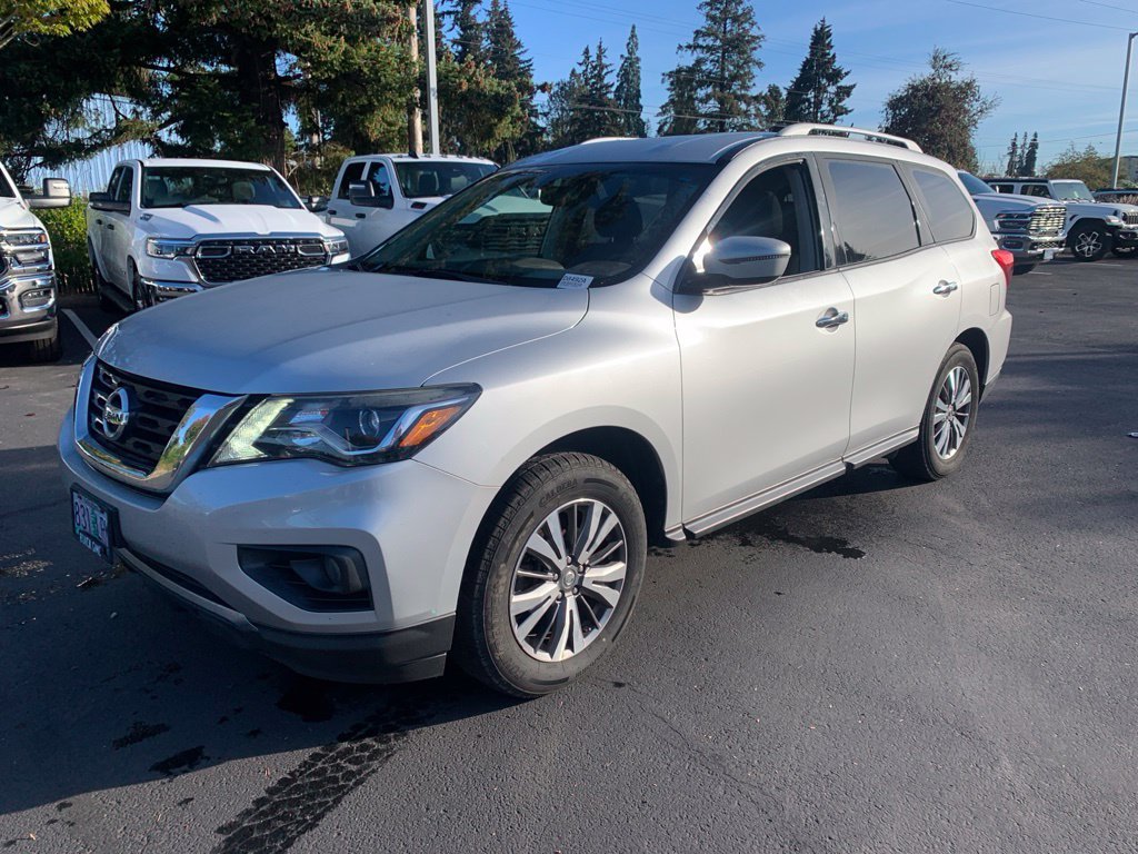 Used 2018 Silver Nissan SV image 1