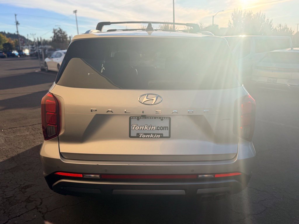 Used 2023 Typhoon Silver Hyundai SEL PREMIUM image 7