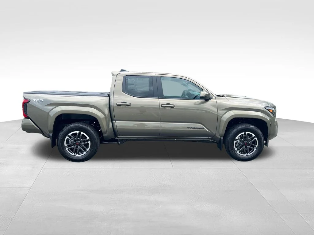 2026 Toyota Tacoma TRD Sport - Photo 6