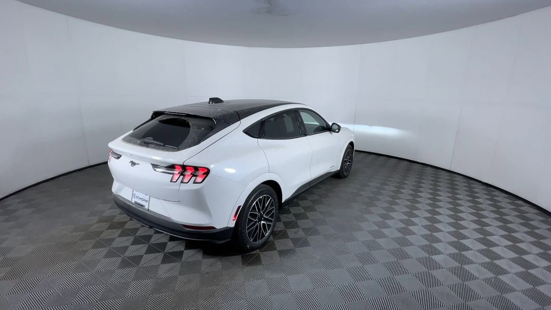 New 2026 Star White Metallic Tri-coat Ford Premium image 8
