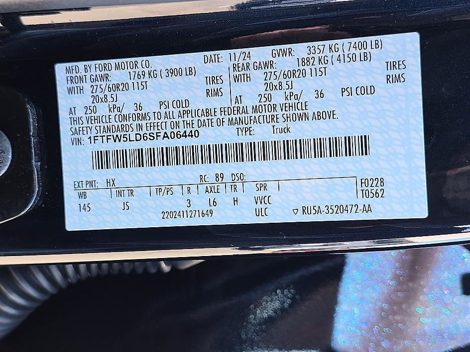 Used 2025 Blue Metallic Ford LARIAT image 38