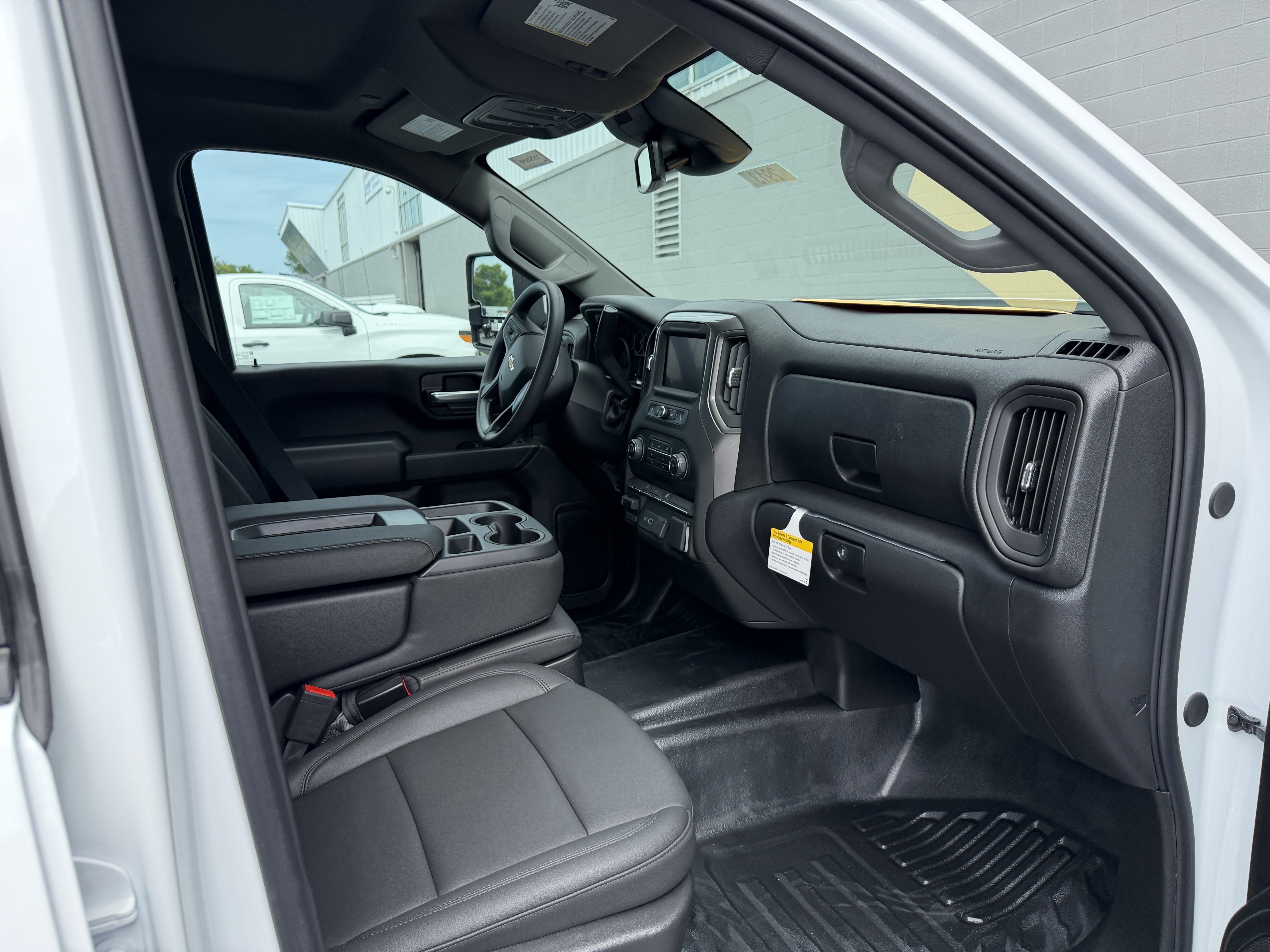 New 2026 Summit White Chevrolet Work Truck image 28