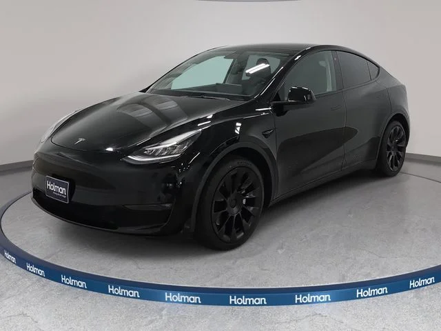 Used 2021 Black Tesla Long Range image 1