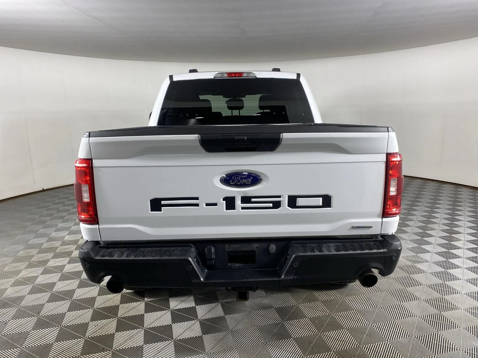 Used 2023 Oxford White Ford XL image 14
