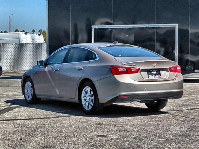 Used 2023 MINERAL GRAY METALLIC Chevrolet LT image 6