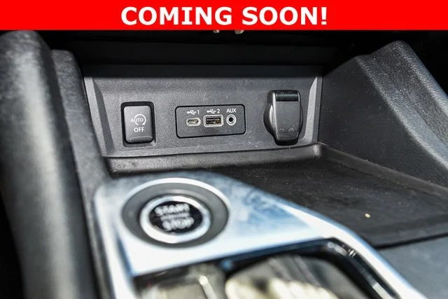 Used 2025 White Nissan SV image 33