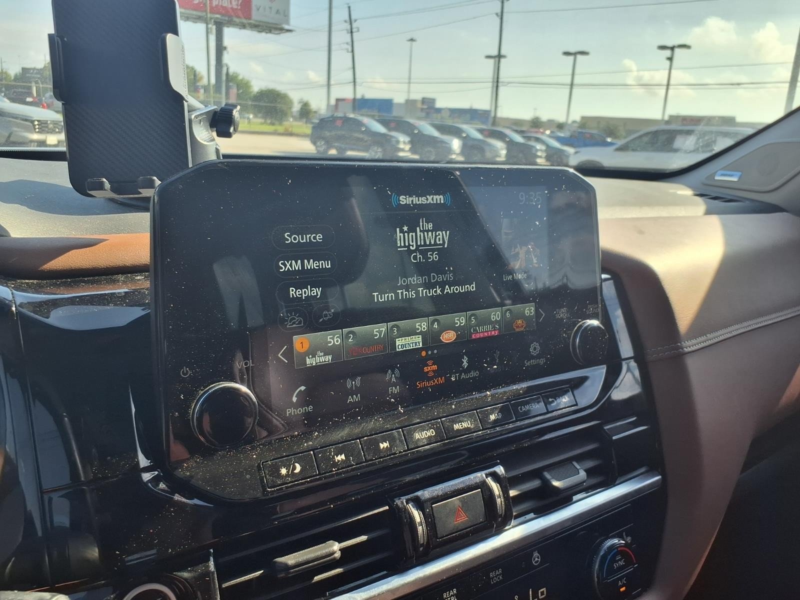 2023 Nissan Pathfinder Platinum  at Robbins Nissan