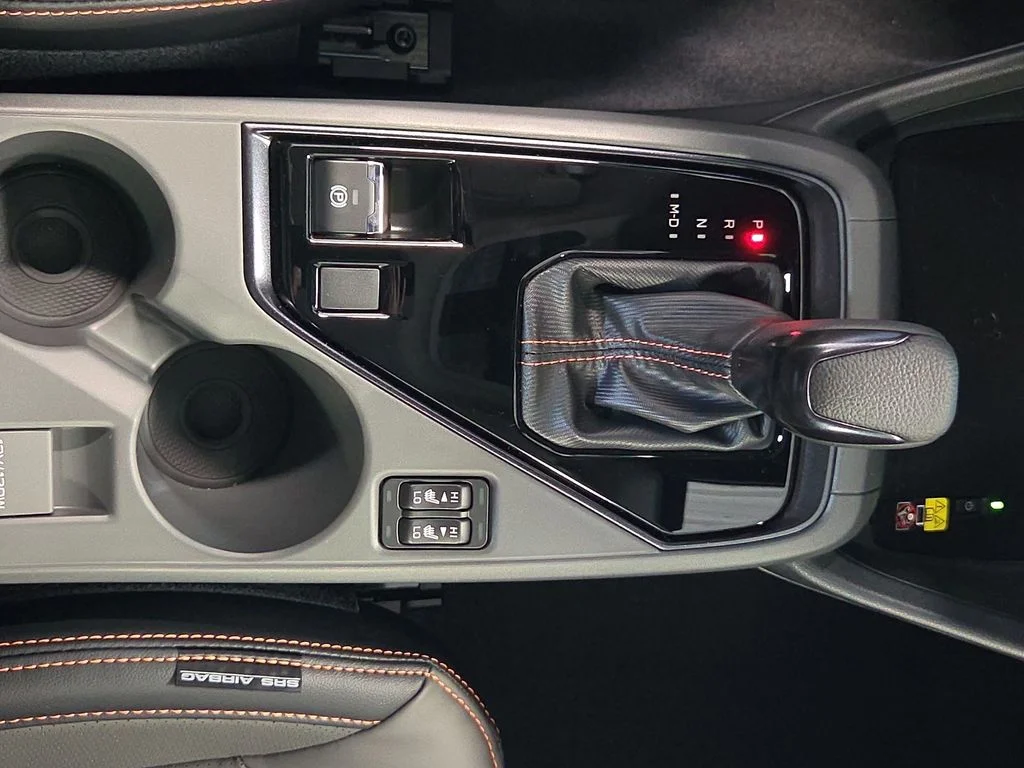 New 2026 ICE SILVER METALLIC Subaru Limited Hybrid image 39