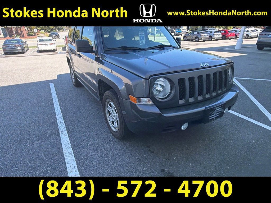 Used 2016 Gray Jeep Sport image 3