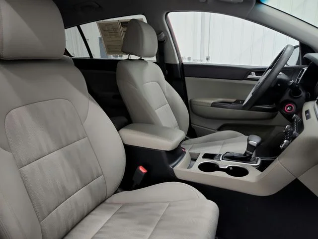 Used 2022 Red Kia LX image 23