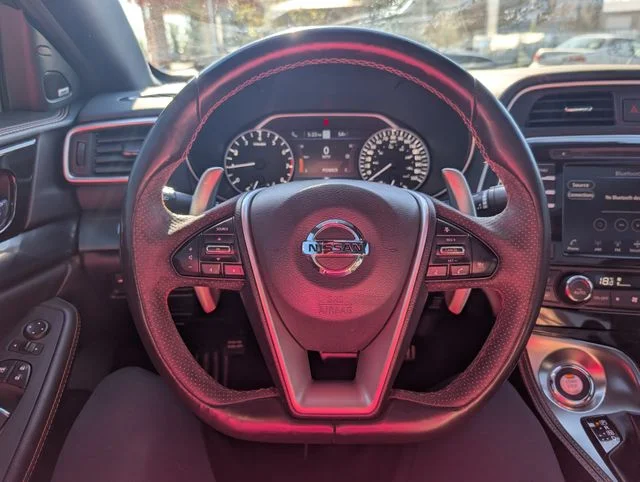 Used 2019 Orange Nissan Platinum image 10