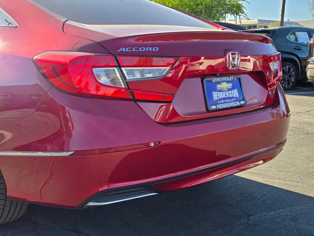 Used 2018 Red Honda EX 1.5T image 5