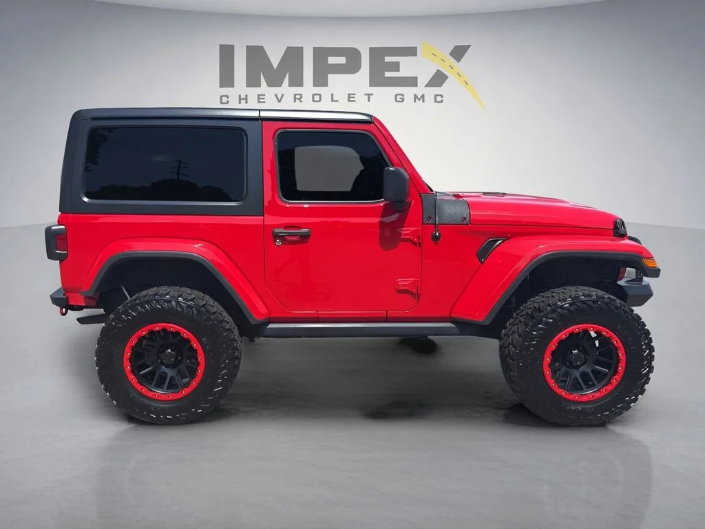 Used 2019  Jeep Sport image 7