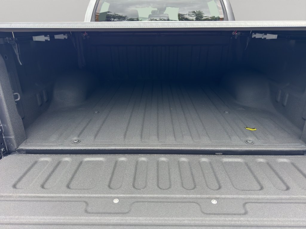 Used 2019 Magnetic Gray Metallic Toyota SR5 image 8