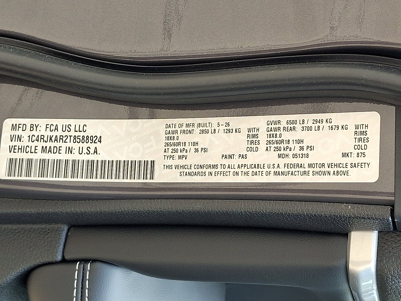 New 2026 Baltic Gray Metallic Clear-Coat Exterior Paint Jeep Altitude 4x4 image 17