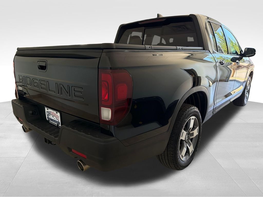 Used 2024  Honda RTL image 6