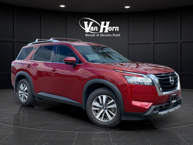 2024 Nissan Pathfinder SL