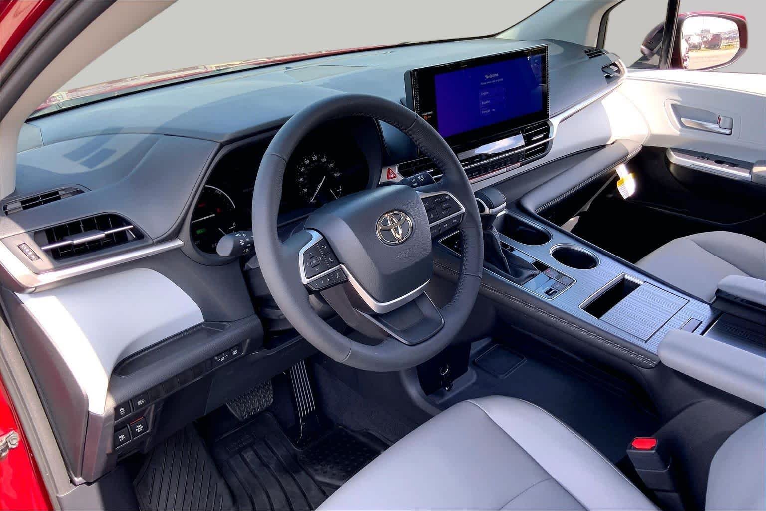 Used 2026 Ruby Flare Pearl Toyota XLE image 17