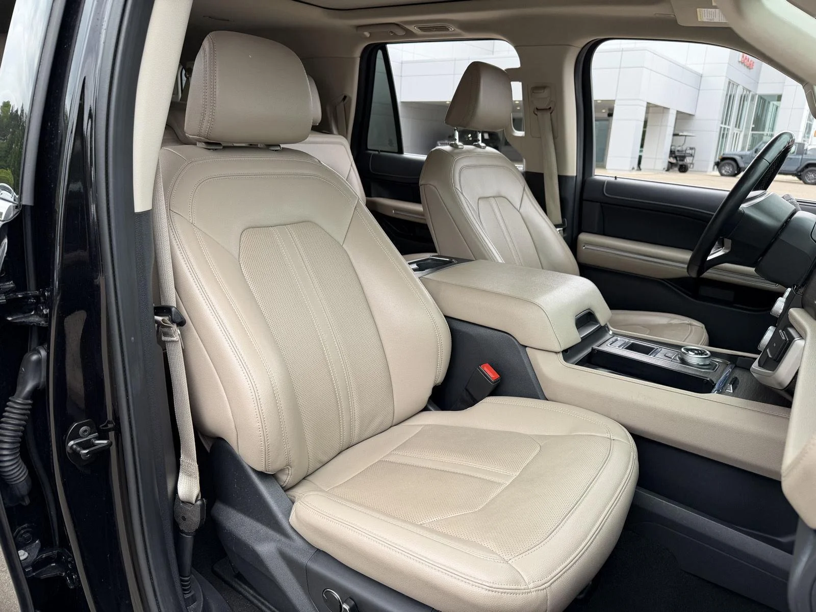 Used 2024 Agate Black Ford Limited image 21