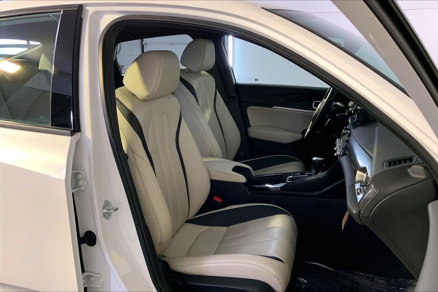 Certified Used 2023 Platinum White Pearl Acura With A-Spec Package image 8