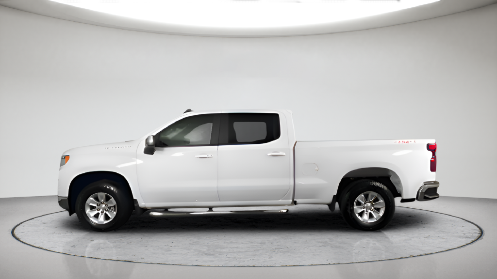 Used 2024 White Chevrolet LT image 8
