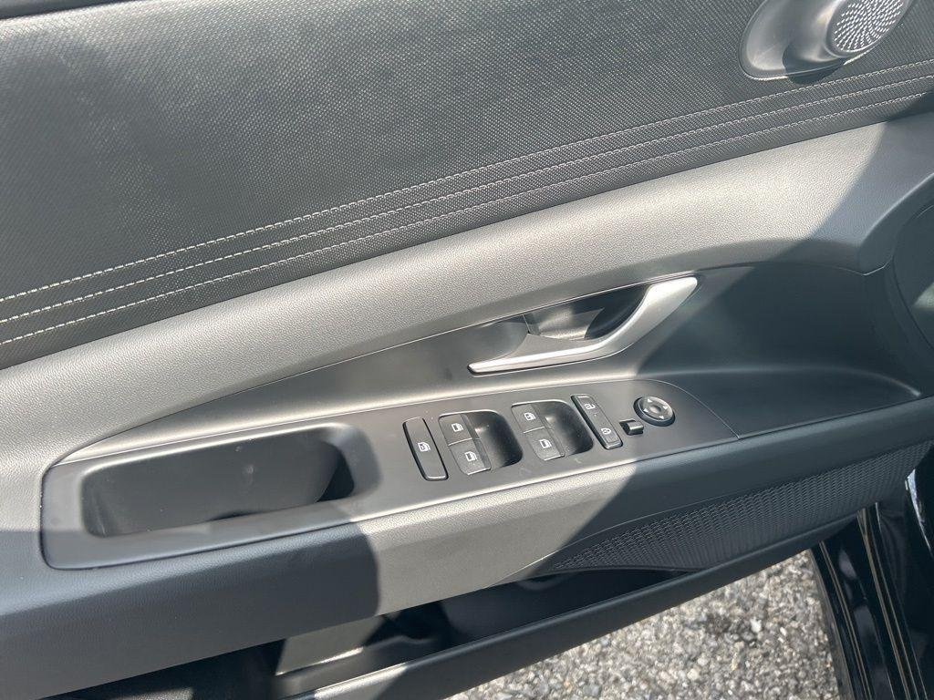 New 2026 Black Hyundai SE image 11