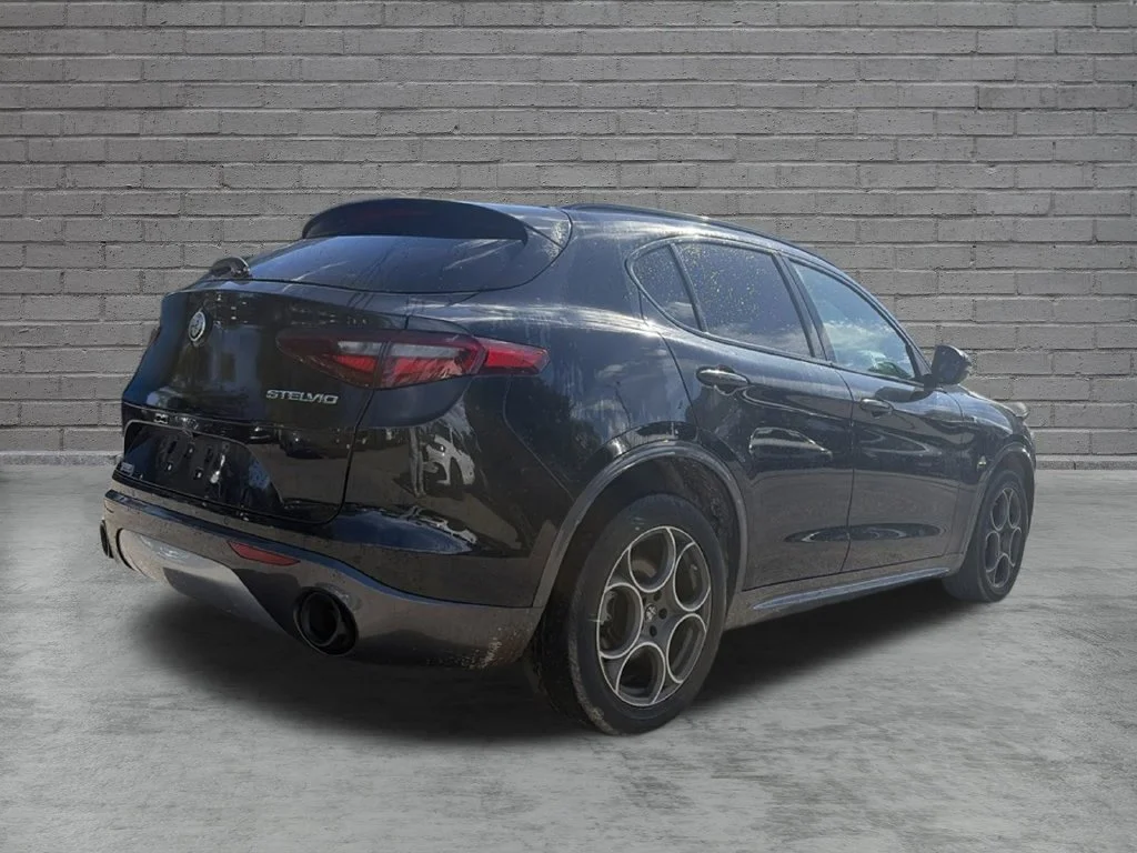 Used 2023 Black Metallic Alfa Romeo Ti image 3