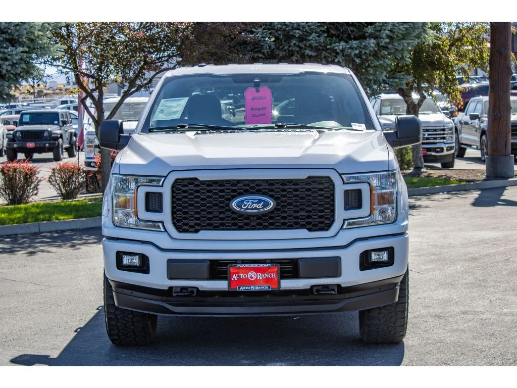 Used 2019 OXFORD WHITE Ford XL image 3