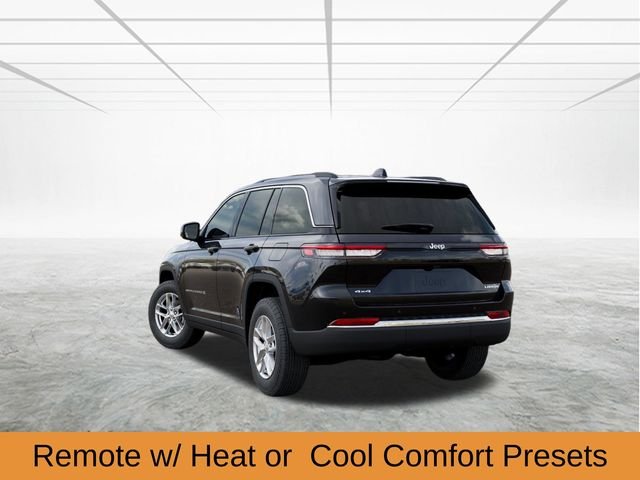 New 2026 Diamond Black Crystal Pearlcoat Jeep Laredo X image 4