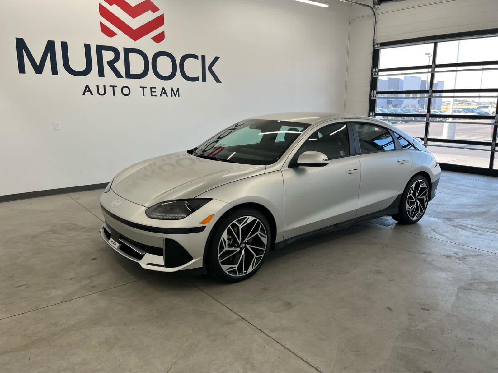 Used 2025 Gravity Gold Matte Hyundai SEL image 6