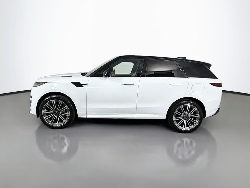 Used 2025 White Land Rover Dynamic SE image 8