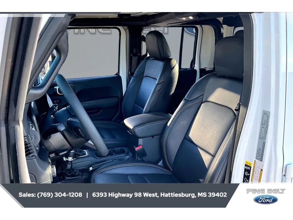 Used 2025 Bright White Clearcoat Jeep High Tide image 19