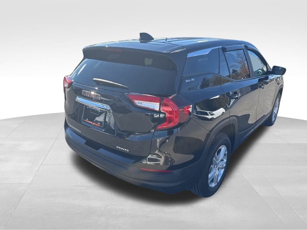 2022 Gmc Terrain SLE photo 4