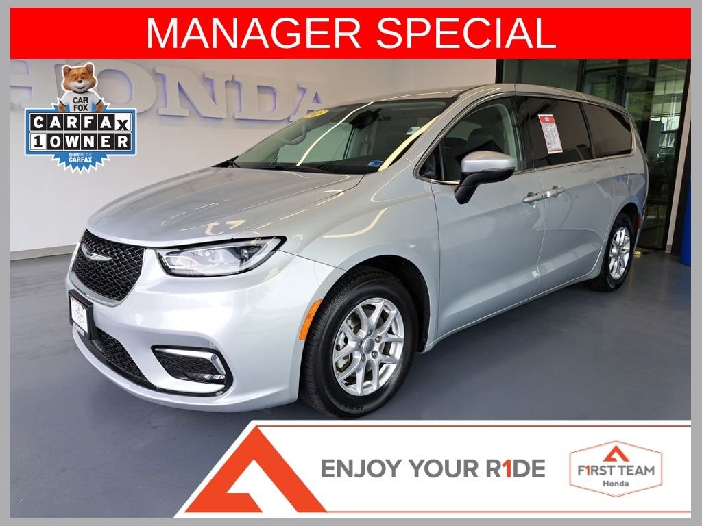 2023 Chrysler Pacifica Touring L