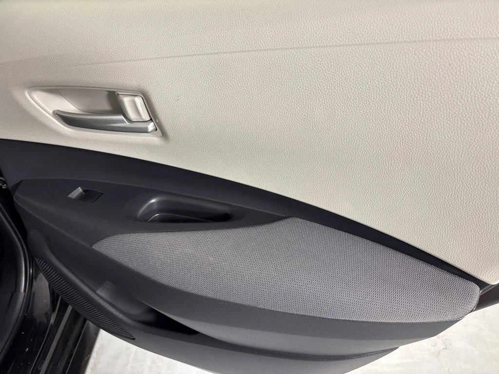 Used 2020 Black Toyota LE image 15