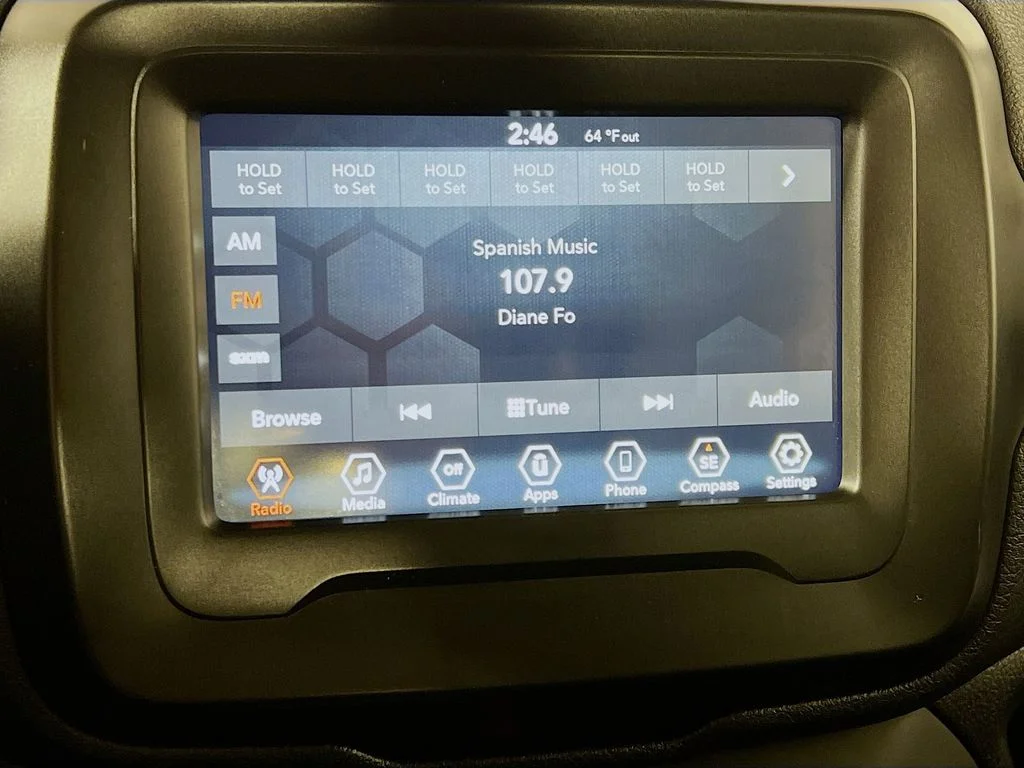 Used 2021 Red Jeep Latitude image 14