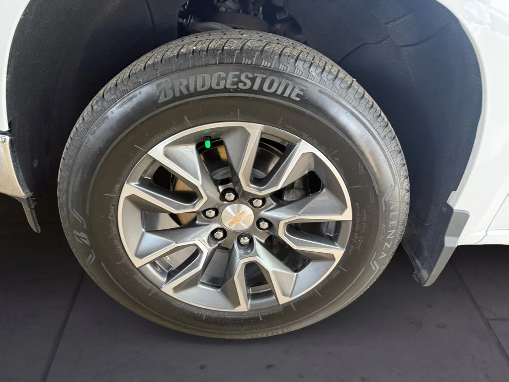 Used 2024 White Chevrolet LT image 9