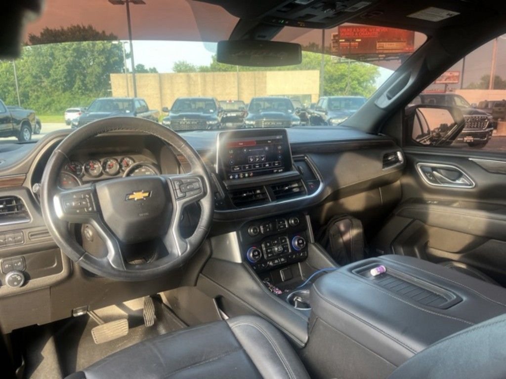 Used 2021 Black Chevrolet LT image 3