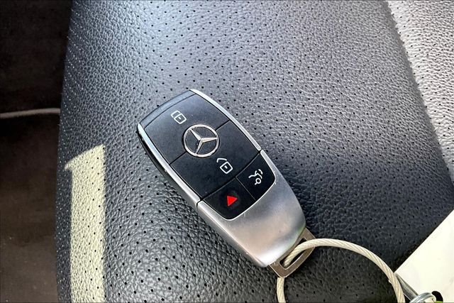 Used 2025 Silver Mercedes-Benz GLS 450 image 34
