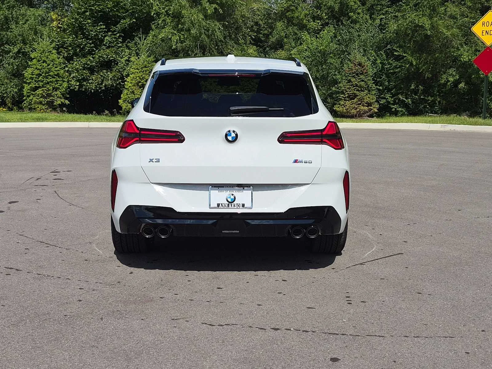 New 2026 Alpine White BMW M50 xDrive image 7