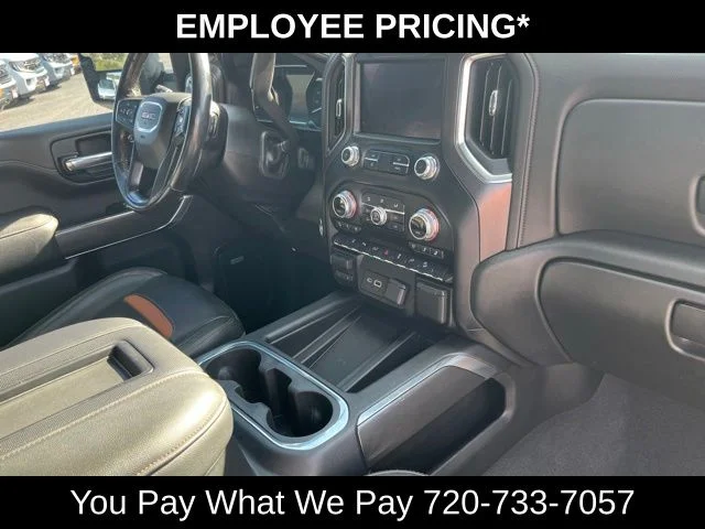 Used 2020 White GMC AT4 image 27