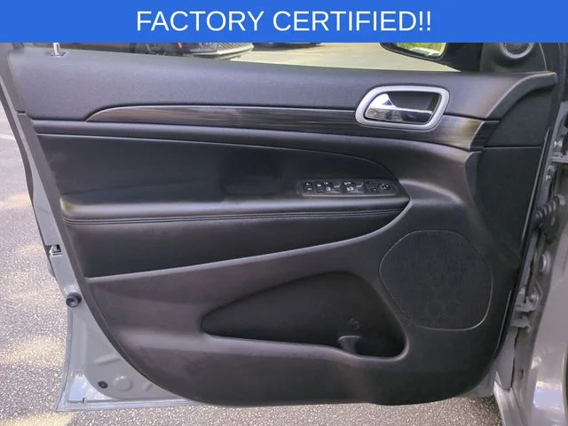 Used 2022 Gray Jeep Laredo X image 12