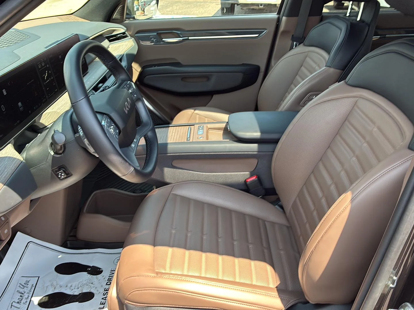 Used 2024 Panthera Metal Kia Land image 12