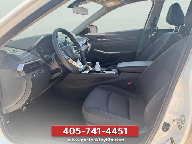 2025 Nissan Altima SV - Photo 14